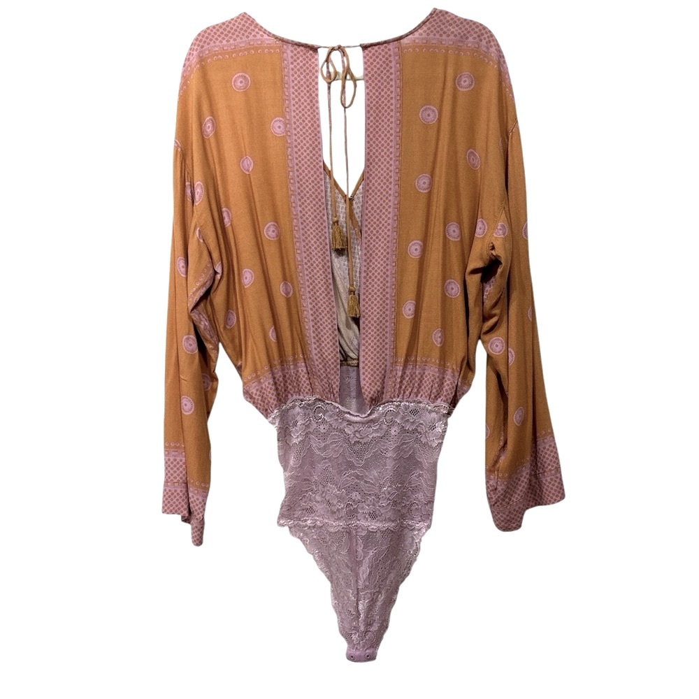 Free People On Board Bodysuit Lace Boho Fairy Open Back Deep V Neck Pink Combo M - Picture 11 of 12